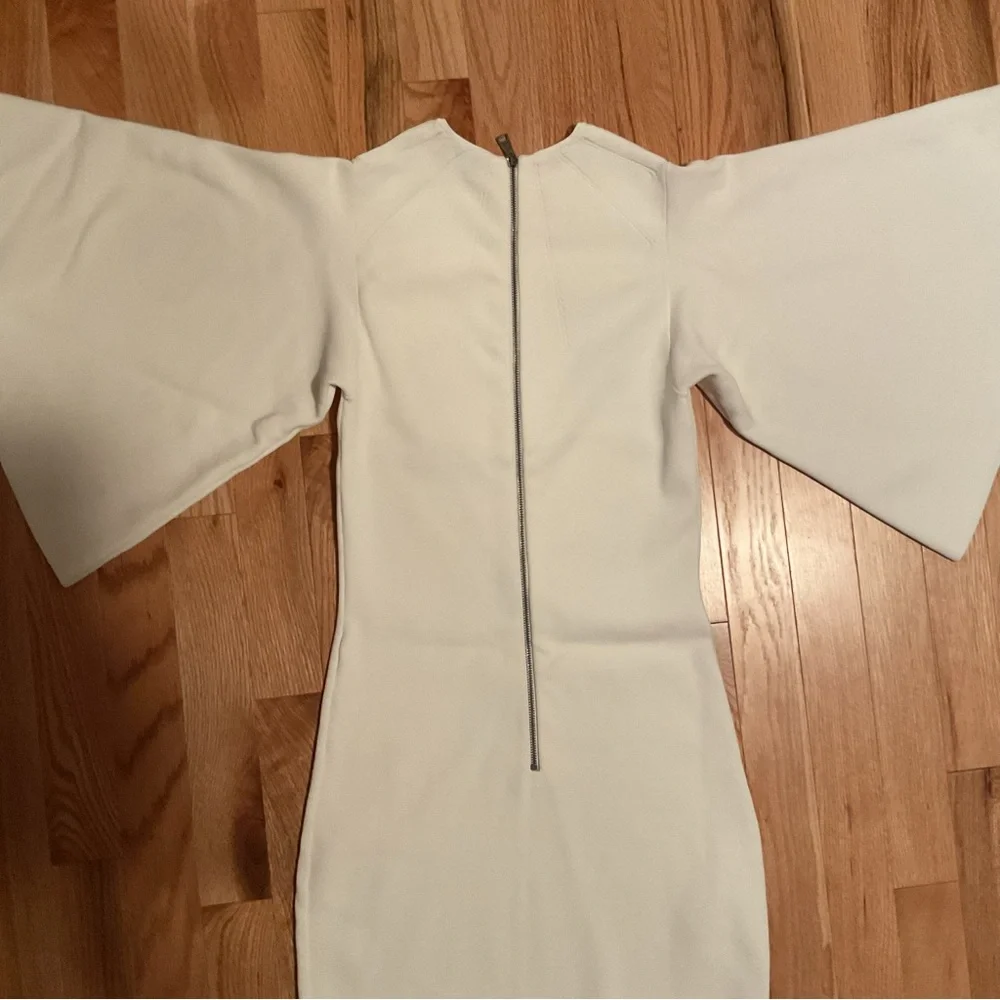 New - Ted Baker London Lounia Fluted Sleeve Body-Con Dress in White Size 1 - Picture 13 of 16